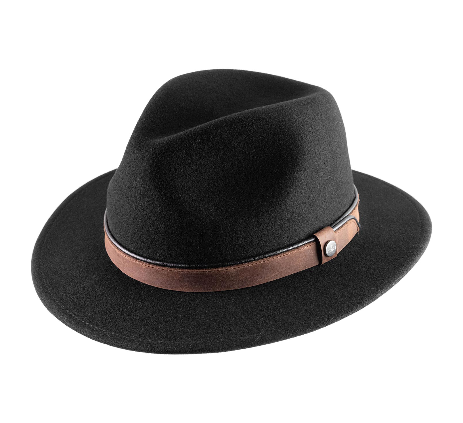 chapeau traveller chic